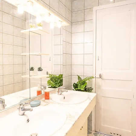 Luxury Parisian Notre Dame Saint Germain Des Pres *